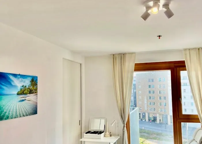 Belvedere White Apartment Vienna