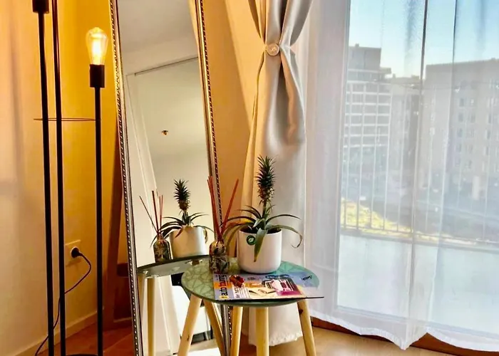 Belvedere White Apartment *